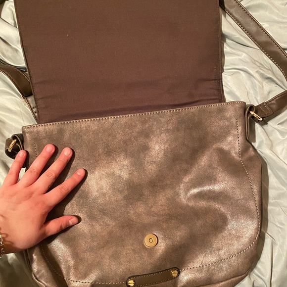 *SOLD* Crossbody Smokey Brown + Gray Crossbody - Picture 7 of 10